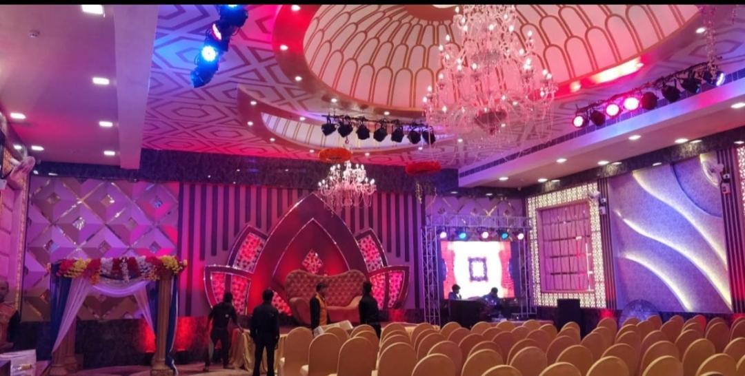 Hotel Sanjay Galaxy,Kanpur Zewnętrze zdjęcie